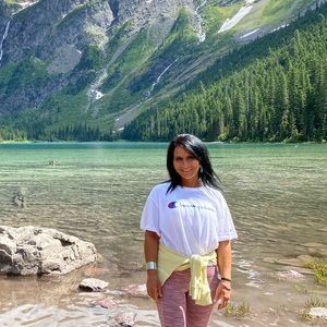 Meet your Posher, Cindy